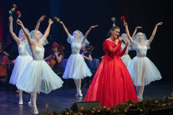 wielka-gala-muzyki-swiata-foto-07-jpgC6AE8F25-78F3-3777-C655-5EF6238D22D5.jpg