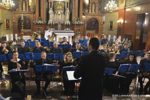 wielcy-nieobecni-foto-0289360AC4-7E5D-4DB8-141E-FE1CE0FB56D0.jpg