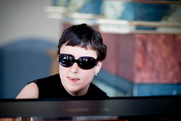 kaja-kosowska-foto-010117A2AE-E70E-48F2-CA2E-EE88B88D3414.jpg